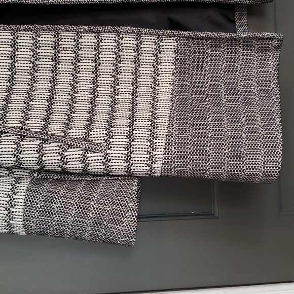 H&M Blazer - Picture 2 of 6